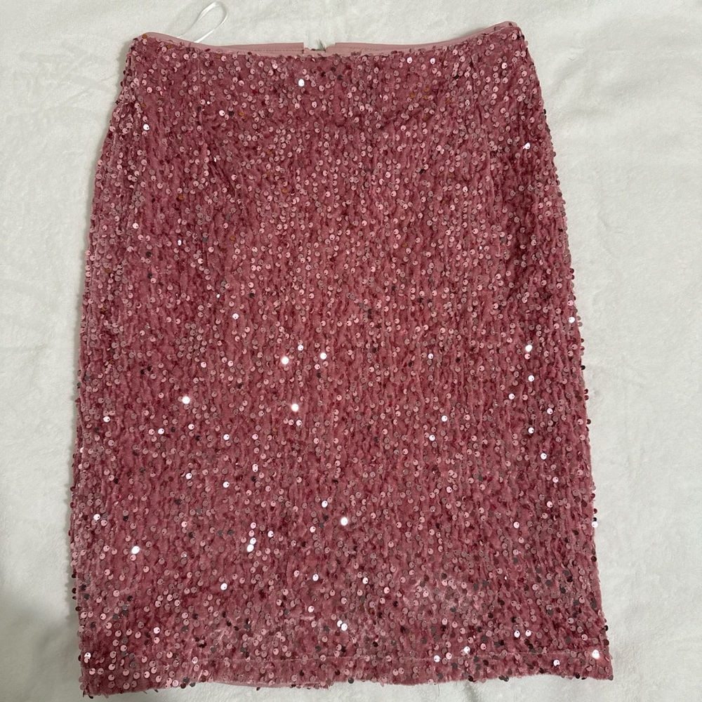 Elegant Pink Sequin Skirt